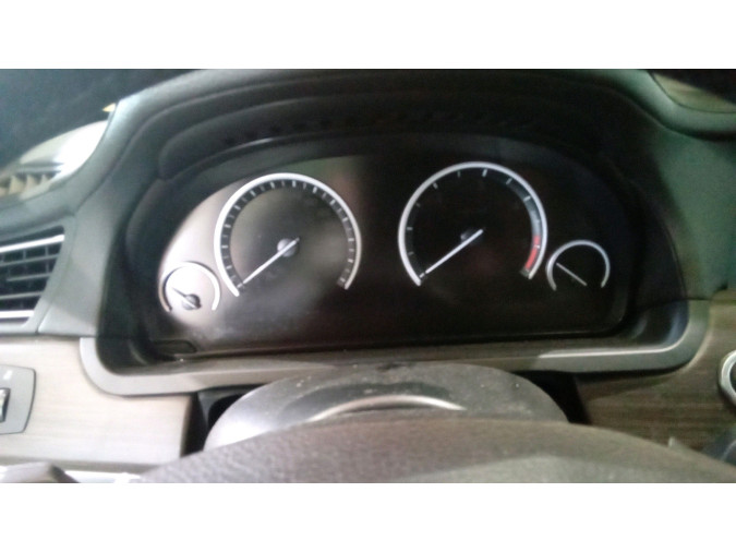 TABLERO INSTRUMENTOS BMW 730D 2011