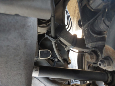 BRAZO SUSPENSION SUPERIOR TRASERO  BMW 730D 2011