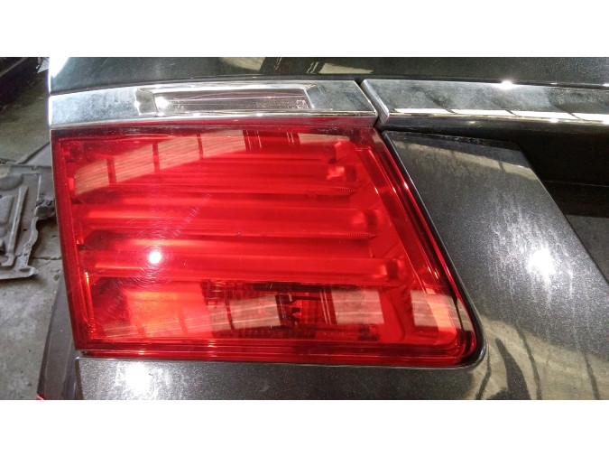 PILOTO TRASERO IZQUIERDO INTERIOR BMW 730D 2011