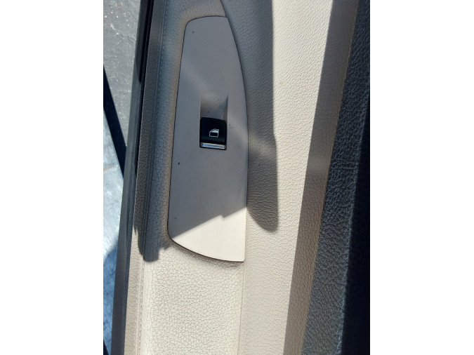 ELEVALUNAS DELANTERO DERECHO BMW 730D 2011