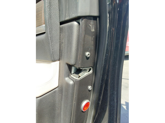 CERRADURA PUERTA DELANTERA DERECHA BMW 730D 2011