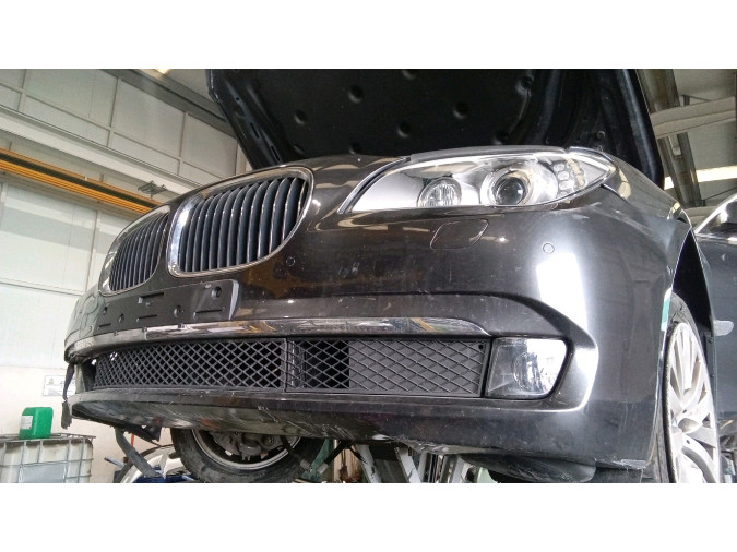 PARAGOLPES DELANTERO BMW 730D 2011