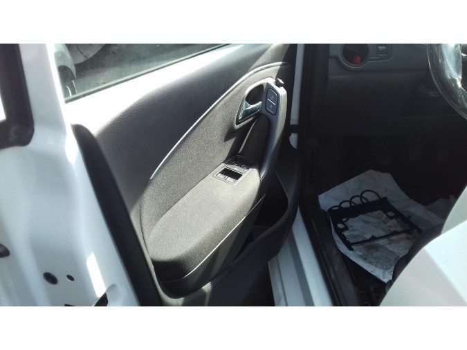 ELEVALUNAS DELANTERO IZQUIERDO VOLKSWAGEN POLO 2017