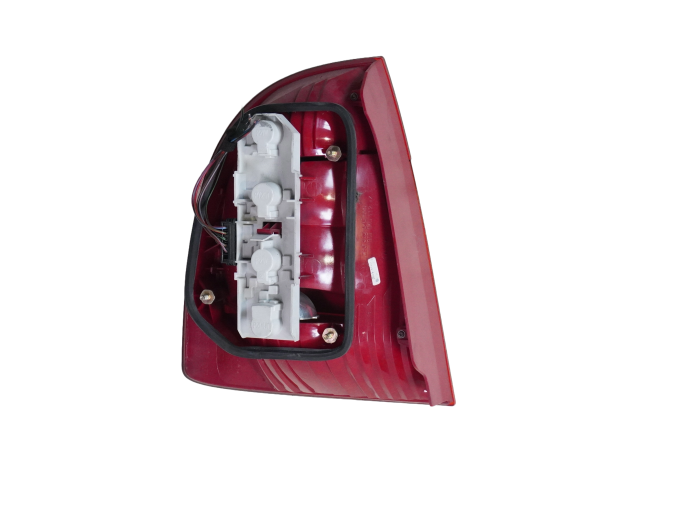 PILOTO TRASERO DERECHO SKODA SUPERB 2004