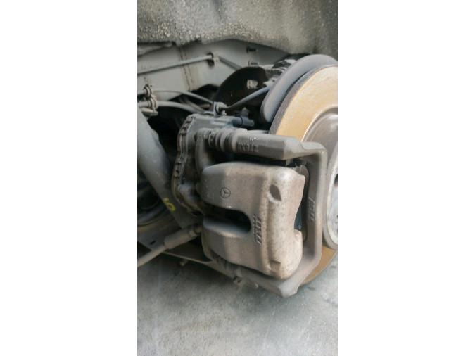 PINZA FRENO TRASERA DERECHA MERCEDES A 180 CDI / D 2013