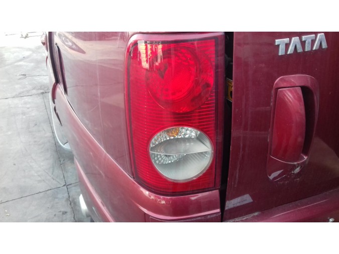PILOTO TRASERO IZQUIERDO TATA SAFARI 39294