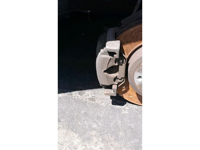 PINZA FRENO DELANTERA DERECHA BMW X3 2007