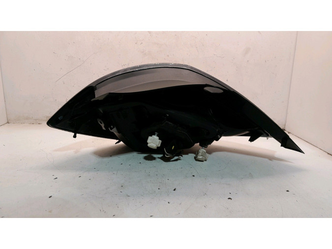 PILOTO TRASERO DERECHO OPEL ASTRA 2004