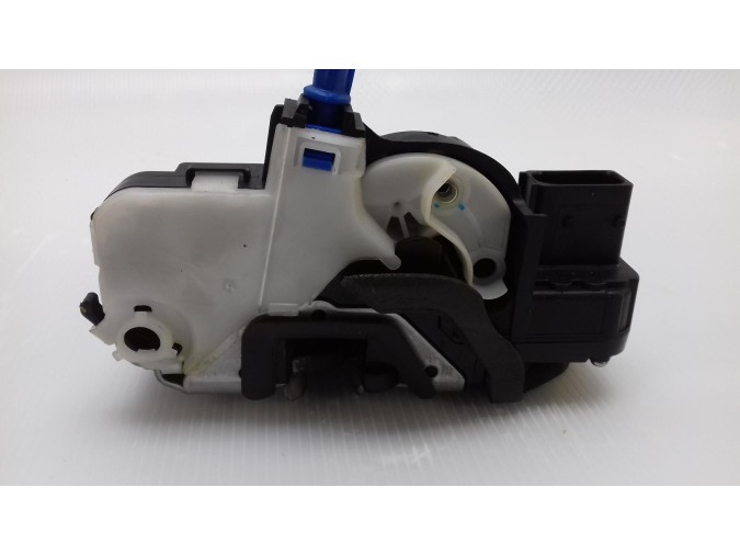 CERRADURA PUERTA DELANTERA DERECHA OPEL ASTRA 2015