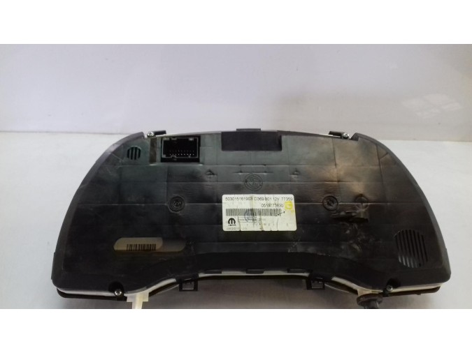 CUADRO INSTRUMENTOS FIAT DOBLO 2015