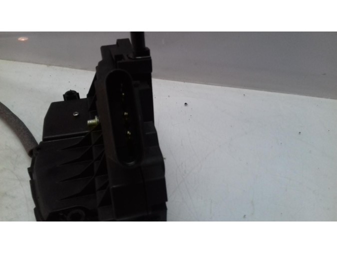 CERRADURA PUERTA DELANTERA IZQUIERDA FORD FOCUS 2017