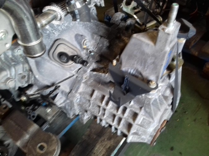 CAJA CAMBIOS FORD MONDEO 2001