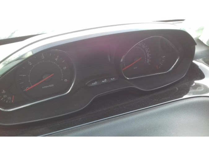 CUADRO INSTRUMENTOS PEUGEOT 208 2012
