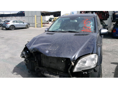 ALETA DELANTERA IZQUIERDA MERCEDES ML 300 CDI 4MATIC 2010