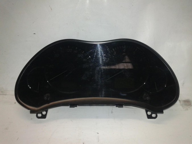 CUADRO INSTRUMENTOS TOYOTA AVENSIS 2008
