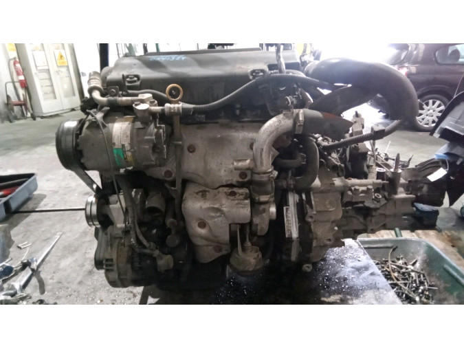 MOTOR CON ACCESORIOS Y CAJA DE CAMBIOS HONDA CIVIC 2002