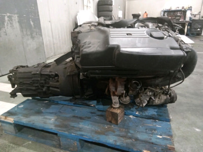 MOTOR CON ACCESORIOS Y CAJA DE CAMBIOS BMW 330D