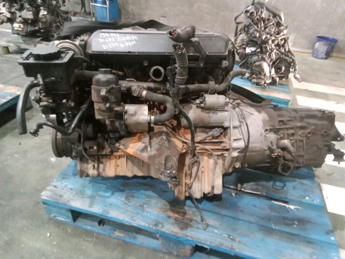 MOTOR CON ACCESORIOS Y CAJA DE CAMBIOS BMW 330D