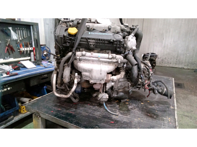MOTOR CON ACCESORIOS Y CAJA DE CAMBIOS FIAT BRAVO 2007