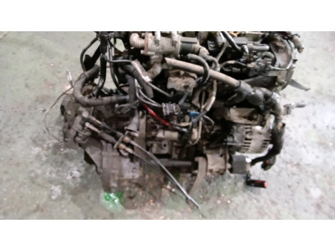 MOTOR CON ACCESORIOS Y CAJA DE CAMBIOS FIAT STILO 2003
