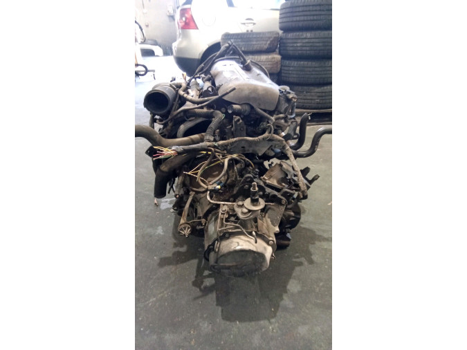 MOTOR CON ACCESORIOS Y CAJA DE CAMBIOS CITROEN XSARA PICASSO 2001