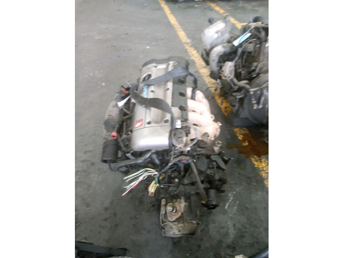 MOTOR CON ACCESORIOS Y CAJA DE CAMBIOS CITROEN XSARA PICASSO