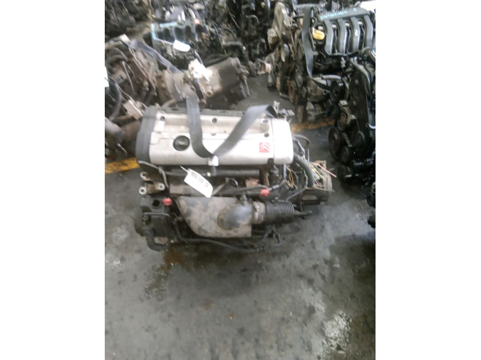 MOTOR CON ACCESORIOS Y CAJA DE CAMBIOS CITROEN XSARA PICASSO