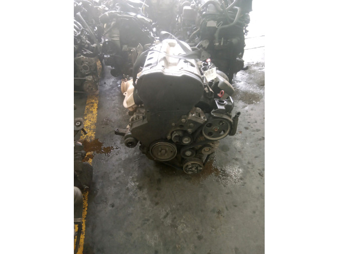 MOTOR CON ACCESORIOS Y CAJA DE CAMBIOS CITROEN XSARA PICASSO