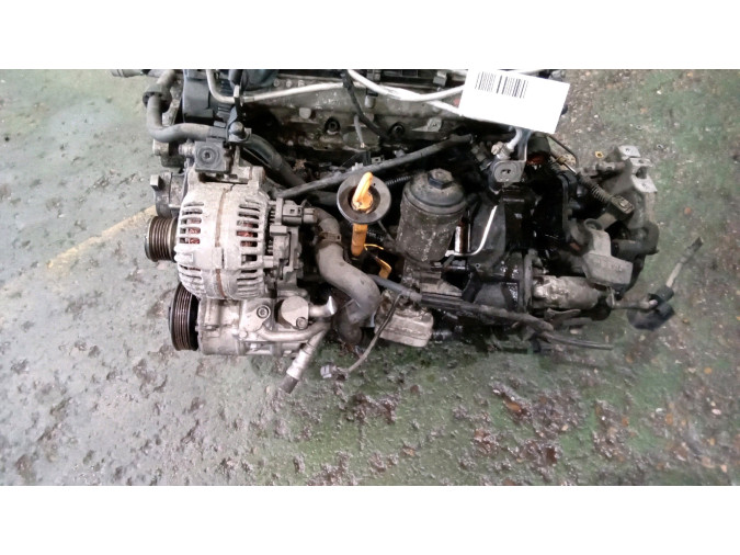 MOTOR CON ACCESORIOS Y CAJA DE CAMBIOS SKODA OCTAVIA 2010