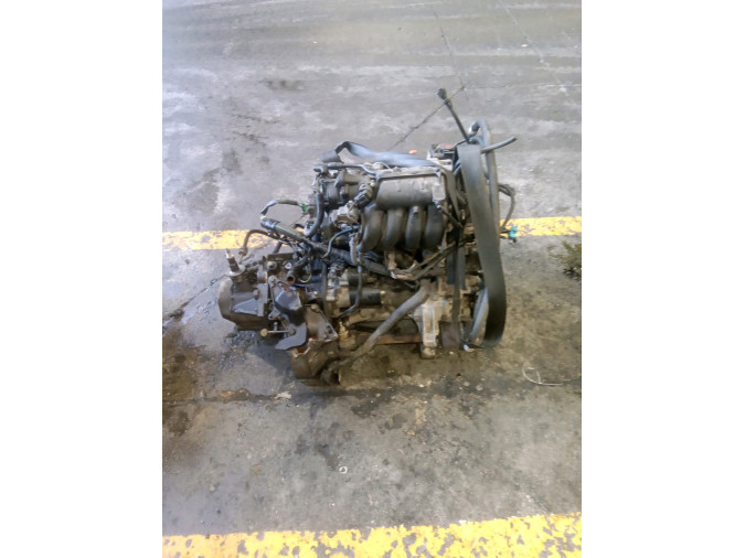 MOTOR CON ACCESORIOS Y CAJA DE CAMBIOS CITROEN XSARA PICASSO