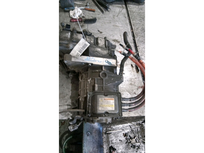 MOTOR CON ACCESORIOS Y CAJA DE CAMBIOS PEUGEOT ION