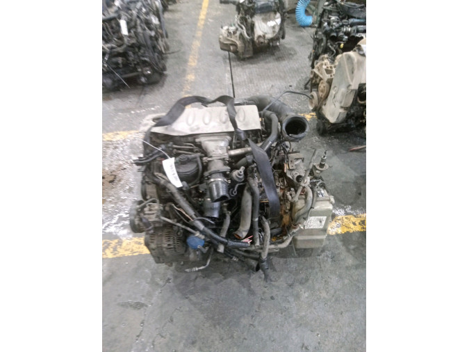 MOTOR CON ACCESORIOS Y CAJA DE CAMBIOS PEUGEOT 607