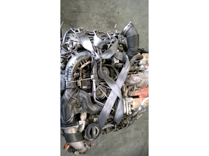 MOTOR CON ACCESORIOS SIN CAJA DE CAMBIOS AUDI A6 2005