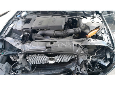 MOTOR CON ACCESORIOS Y CAJA DE CAMBIOS JAGUAR XF 2014