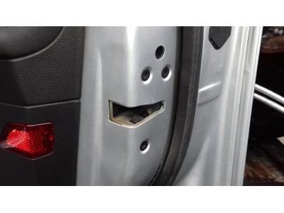 CERRADURA PUERTA DELANTERA DERECHA FORD FOCUS 2015