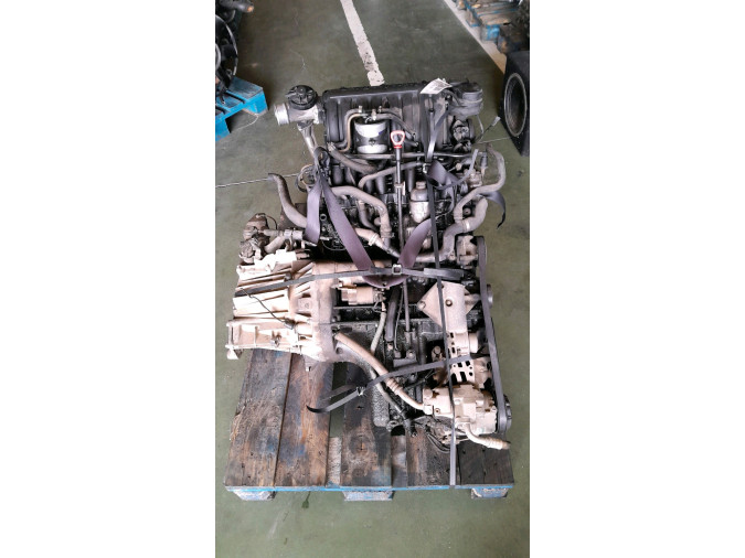 MOTOR CON ACCESORIOS Y CAJA DE CAMBIOS MERCEDES A 170 CDI 2000