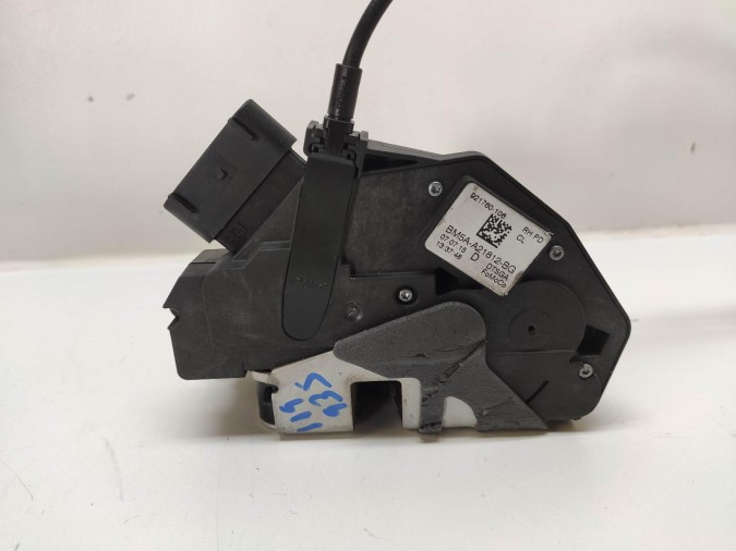 CERRADURA PUERTA TRASERA DERECHA FORD FOCUS 2015