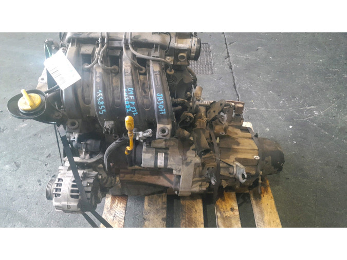 MOTOR CON ACCESORIOS SIN CAJA DE CAMBIOS DACIA SANDERO