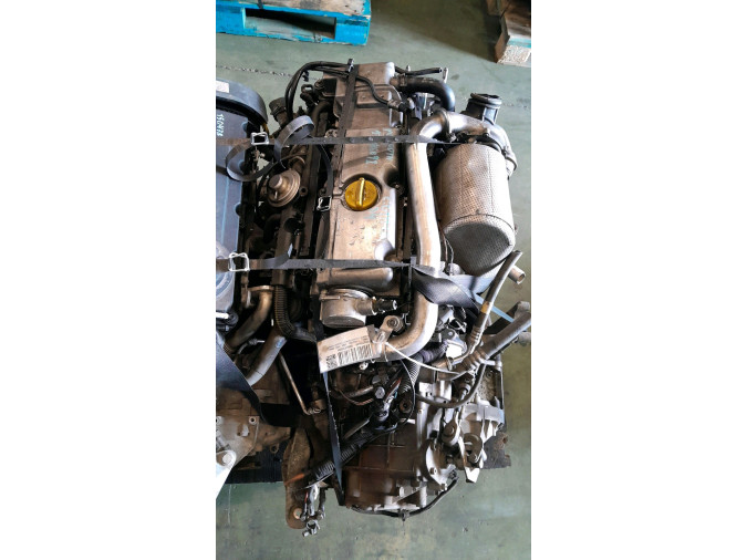 MOTOR CON ACCESORIOS Y CAJA DE CAMBIOS OPEL VECTRA