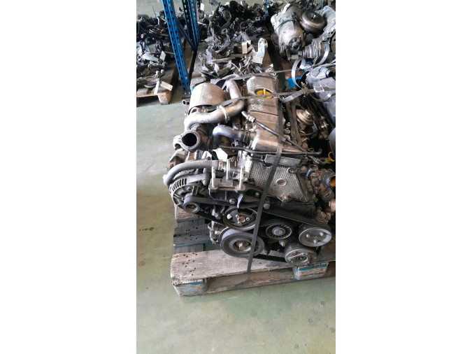 MOTOR CON ACCESORIOS Y CAJA DE CAMBIOS OPEL VECTRA