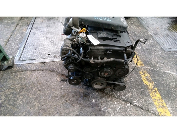 MOTOR CON ACCESORIOS Y CAJA DE CAMBIOS KIA CARNIVAL 2004
