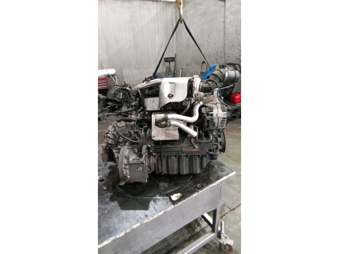 MOTOR CON ACCESORIOS Y CAJA DE CAMBIOS OPEL ASTRA 2001