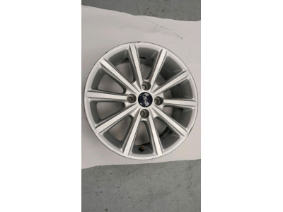 LLANTA SO FORD FOCUS