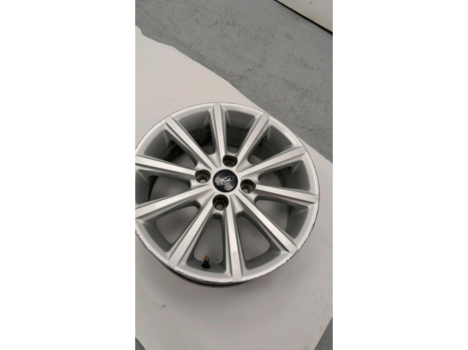 LLANTA SO FORD FOCUS