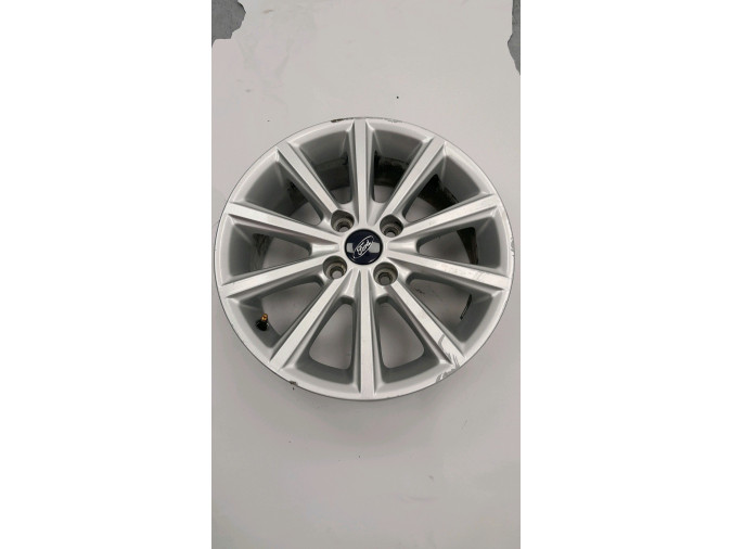 LLANTA SO FORD FOCUS 2016