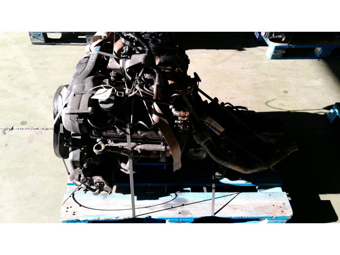 MOTOR CON ACCESORIOS Y CAJA DE CAMBIOS AUDI A6 2001