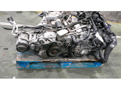 MOTOR CON ACCESORIOS Y CAJA DE CAMBIOS MERCEDES A 180 CDI