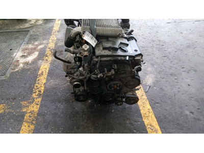 MOTOR CON ACCESORIOS SIN CAJA DE CAMBIOS KIA CARNIVAL 2003
