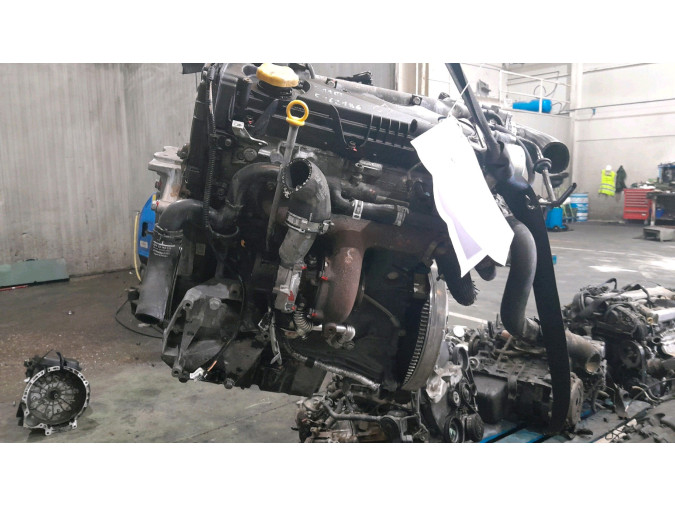 MOTOR CON ACCESORIOS Y CAJA DE CAMBIOS OPEL VECTRA 2008