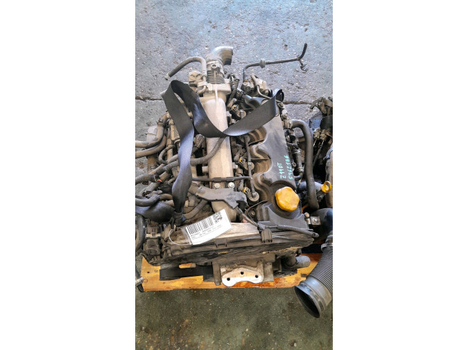 MOTOR CON ACCESORIOS Y CAJA DE CAMBIOS OPEL VECTRA 2008